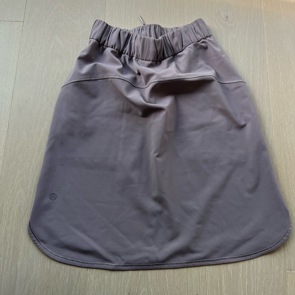 Lululemon On The Fly Skirt - Picture 10 of 10